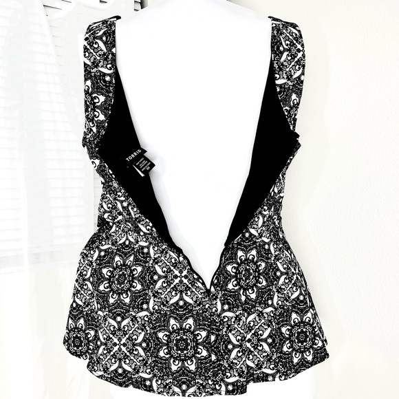 TORRID: Lace Print Sateen Peplum Top - Picture 6 of 9